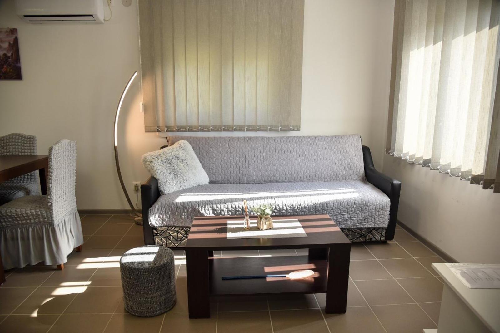 Boja Zalaska - Kameni Apartman Jagodina Extérieur photo